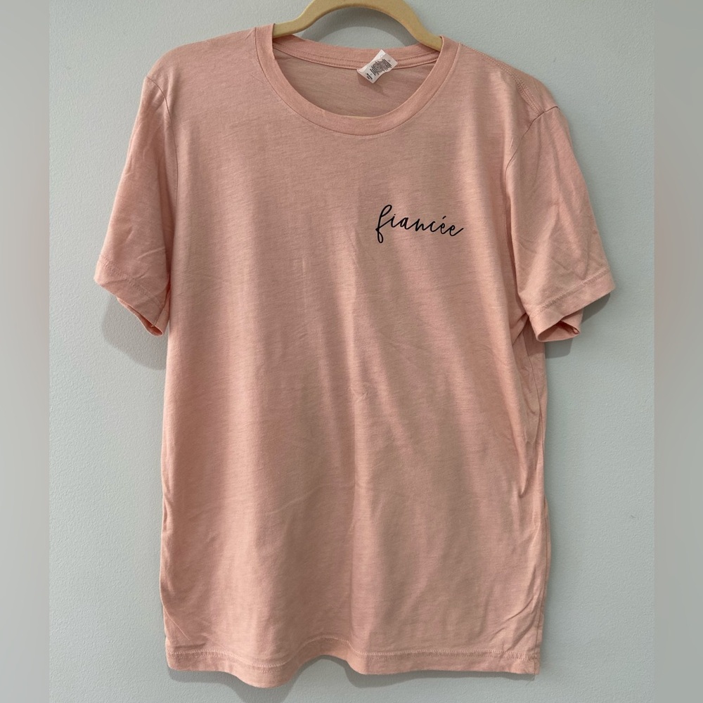 Fiancée Soft Pink T-Shirt / Bride-to-Be / Engagemen Gift